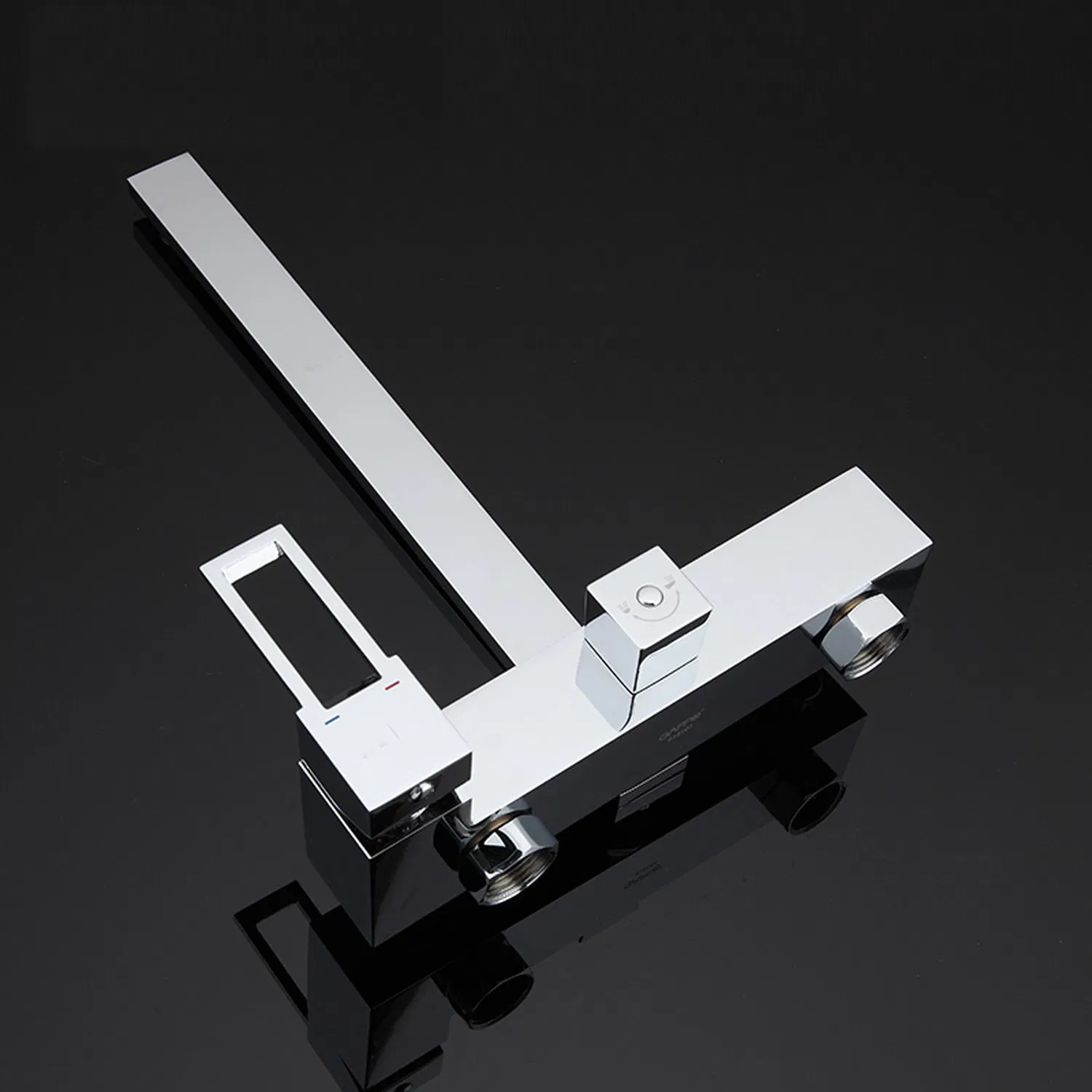 High Quality Square Bathtub Faucet Mixer (TF-3003)