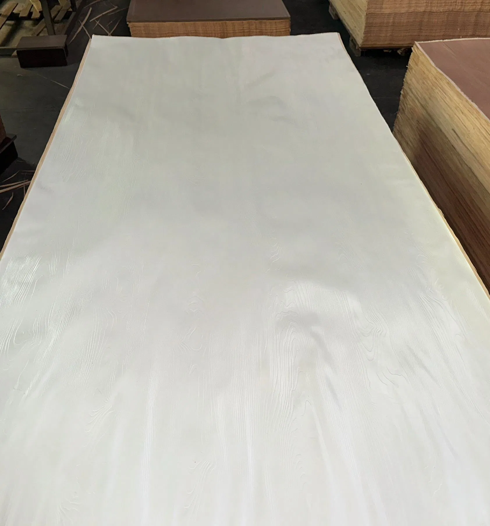 Melamine Impregnated Paper White Laminated Plywood Sheet Melamine Laminate Wood Veneer for Plywood