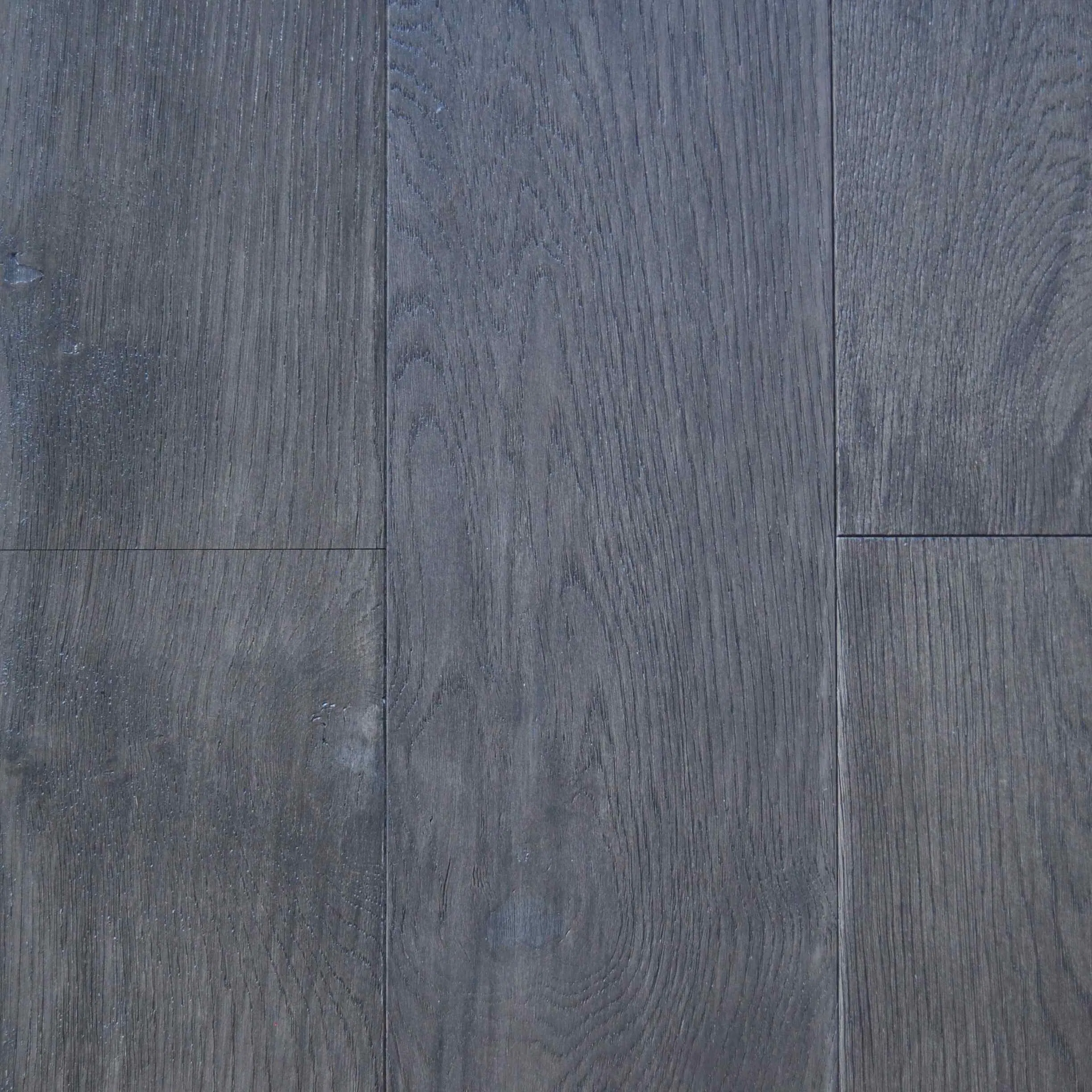 Паркетная доска из дуба темного цвета