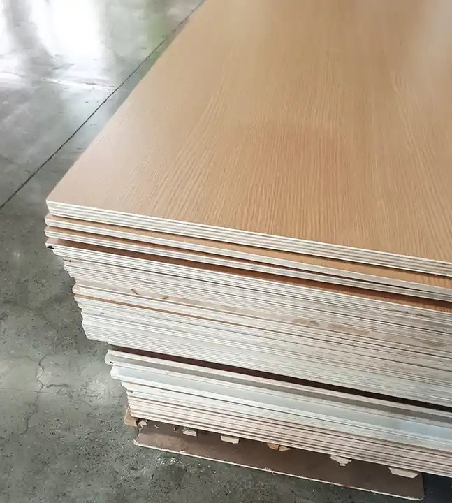 Indoor Furniture Decoration Plywood - Waterproof Melamine Chipboard