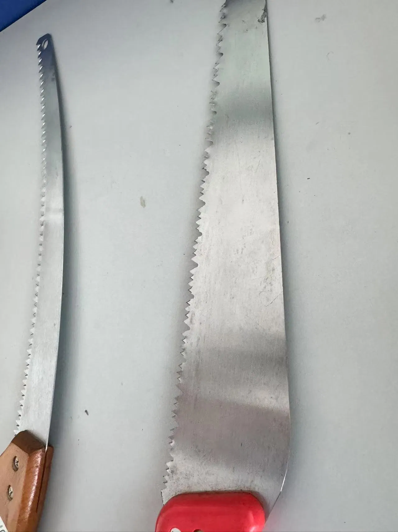 Ergonomic Garden Pruning Saw with Sharp Blade for Precision Cuts