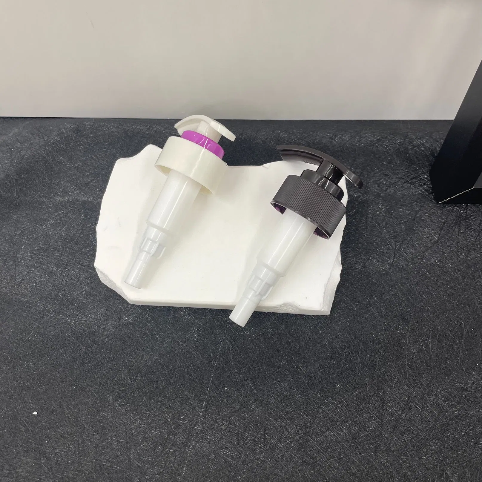 Custom Plastic Lotion Pump Shampoo Sprayer and 28/410 33/410 Liquid Soap Dispenser Plastic Pump