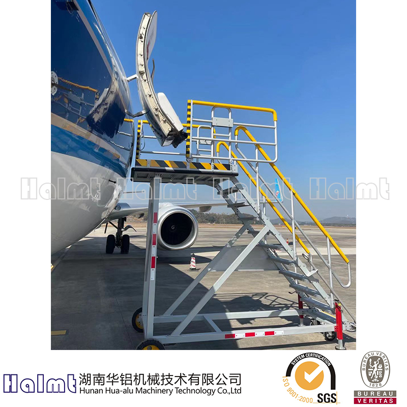 Aircraft Maintenance Access Step and Platform