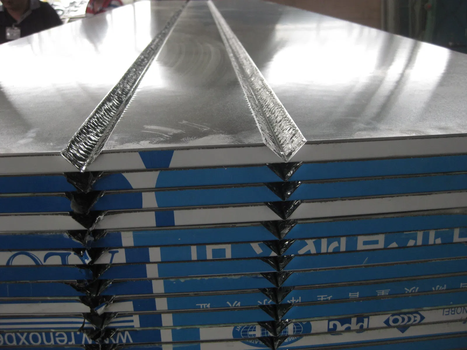 China Aluminum Honeycomb Panel/Ahp Manufacturer Price