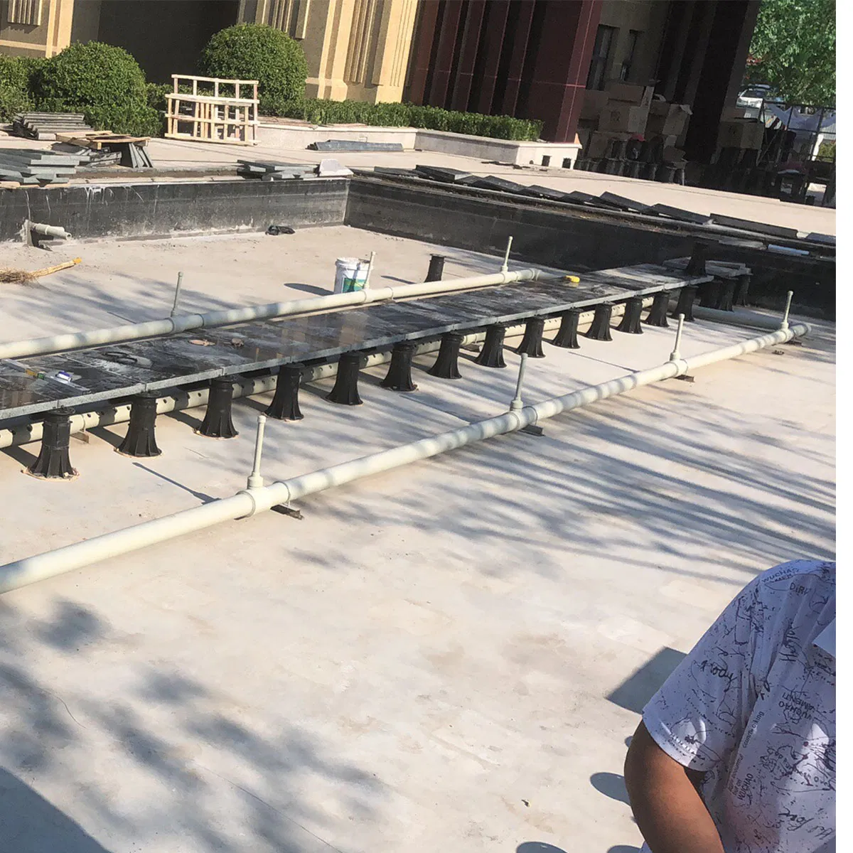 Heavy-Duty Outdoor Flooring Support Pedestal with Adjustable Height