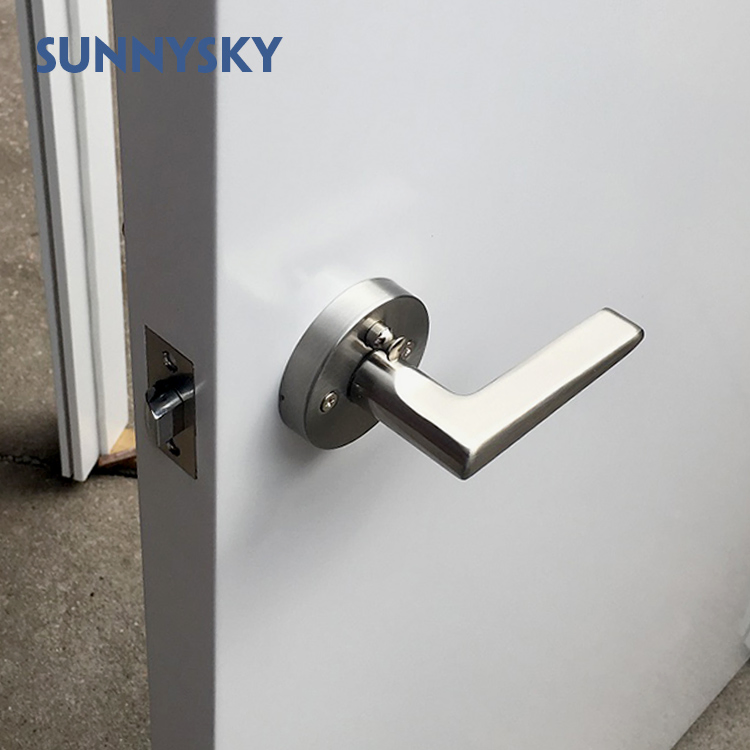 Simple Design Louver Veneer Solid Wood New Wooden Designs Door