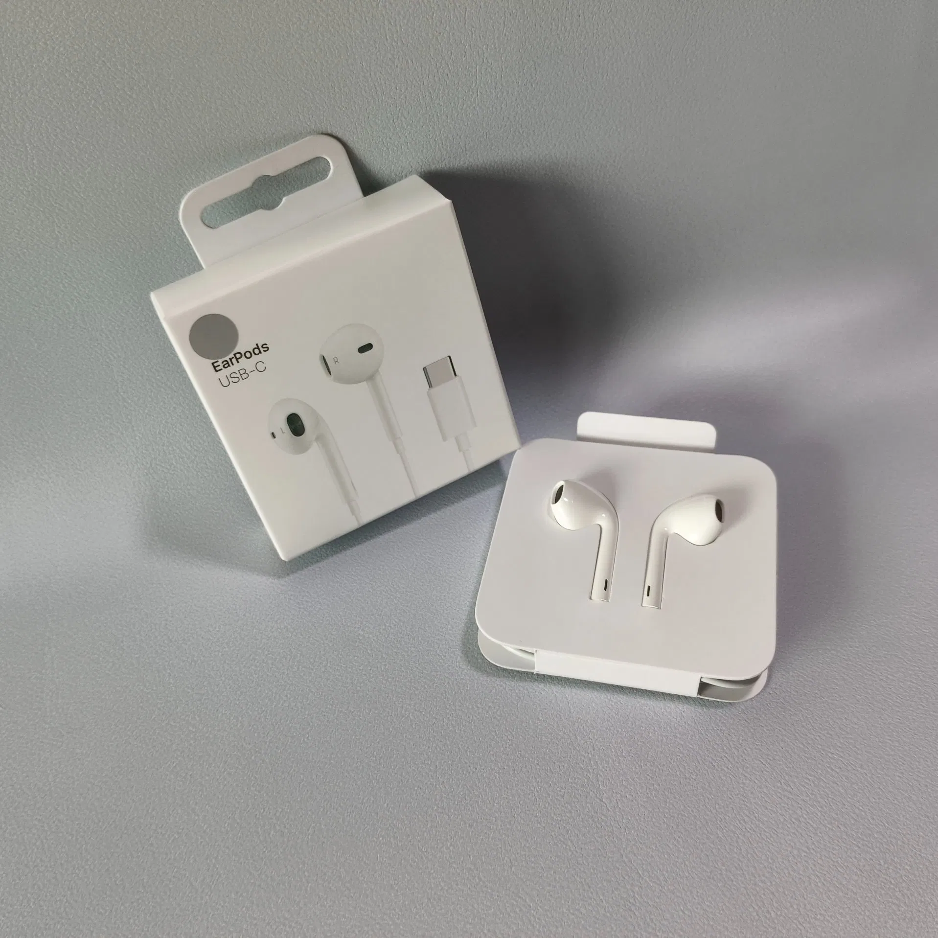 Наушники проводные USB-C Hi-Fi, белая классика