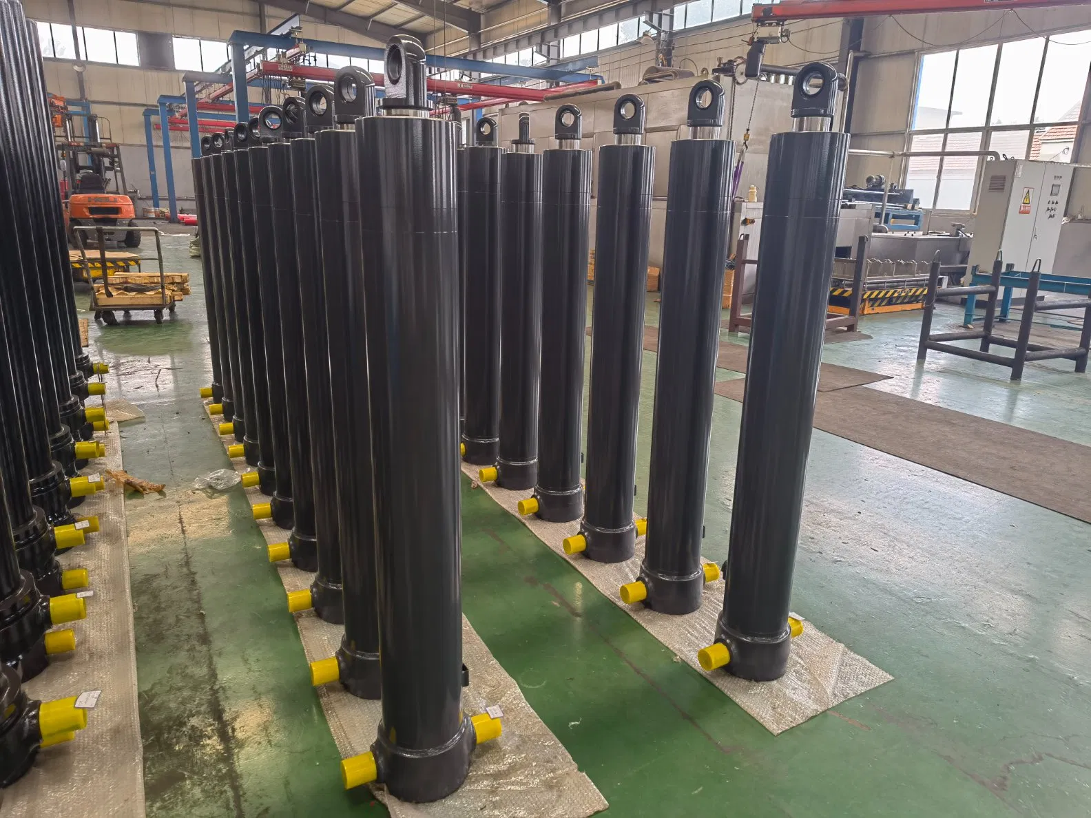 Гидравлический цилиндр для самосвального прицепа Hyva