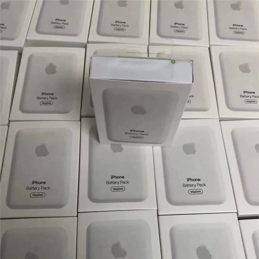 Беспроводной пауэрбанк 5000 mAh с MagSafe для iPhone