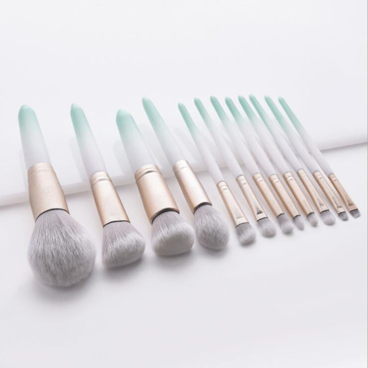 High Quality Makeup Brush Set Powder Brush Eyelash Brush Eye Shadow Brush Beauty Tools