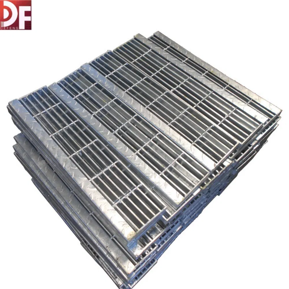 Industrial Use Steel Stair Treads Grating for Step Ladders Factory Supply Steel Grating Galvanized Stairs Outdoor Steel Stair Tread
