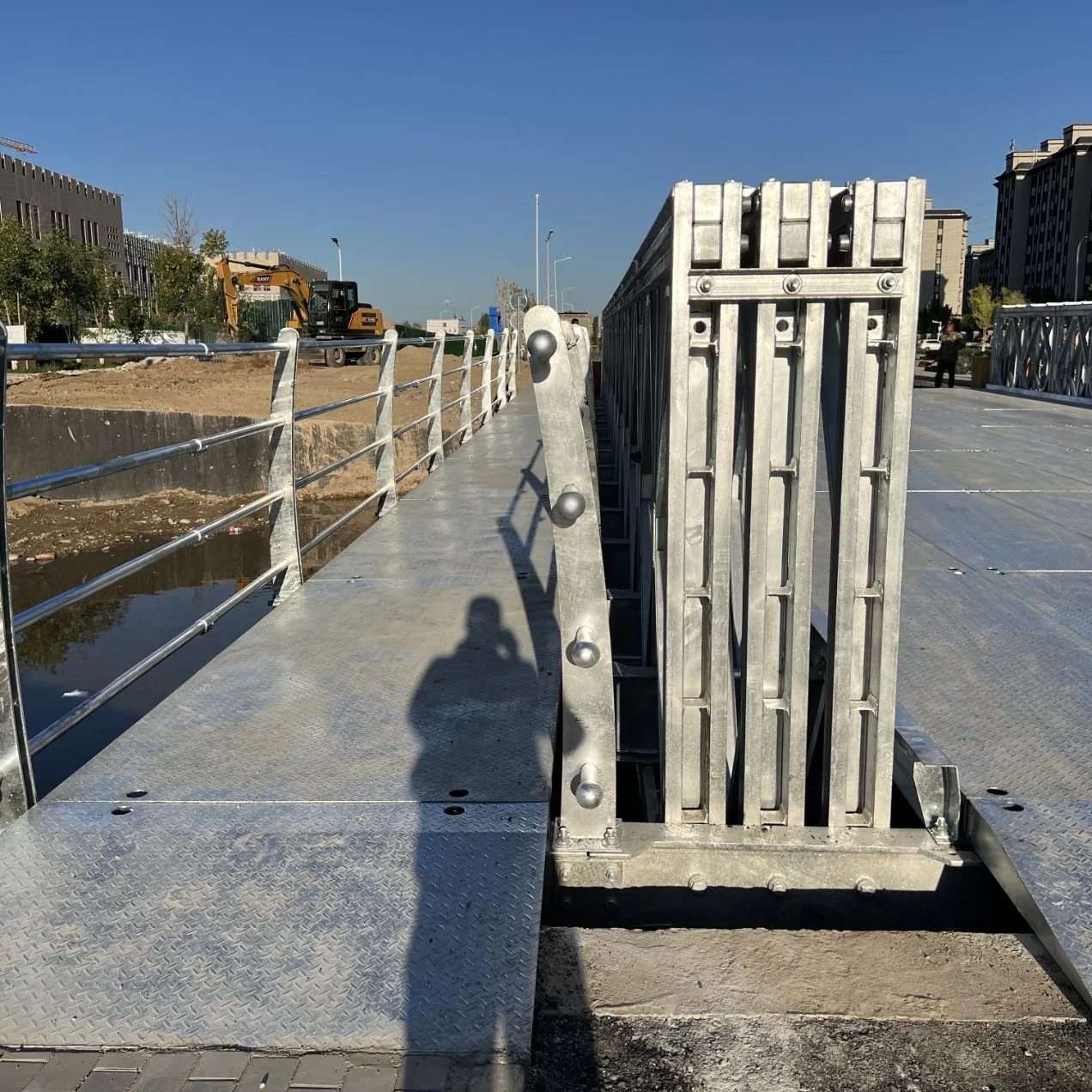 Prefabricated China Metal Structures Steel Frame Industrial Buildings Bailey Bridge