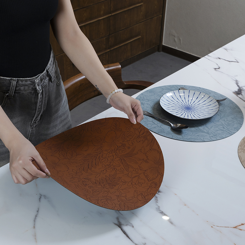 Eco-Friendly Round Square PVC Leather Placemats for Dining