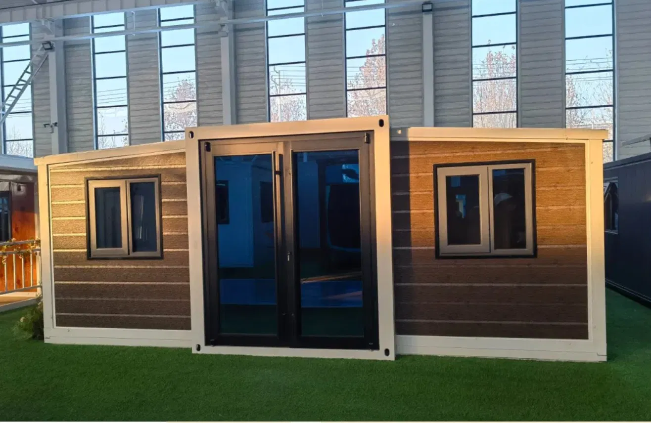Customizable Large Size Portable Folding Luxury House Expandable Container House
