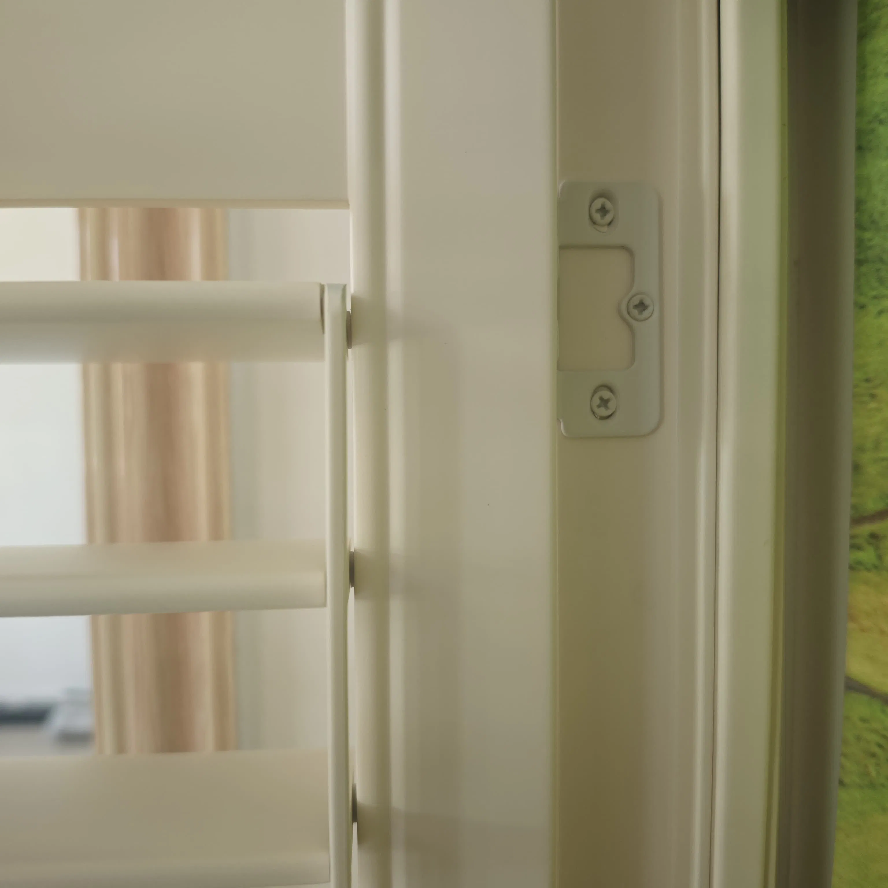 PVC Wooden Shutter Tier on Tier Shutters Interior Plantation Shutters