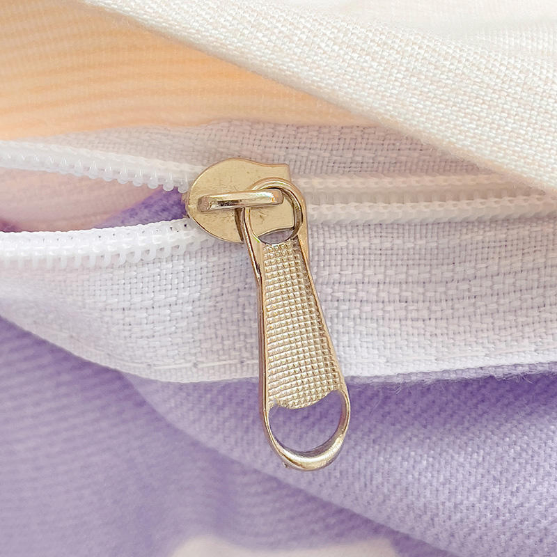 Комплект постельного белья A-Class: пододеяльник, простыня, наволочки