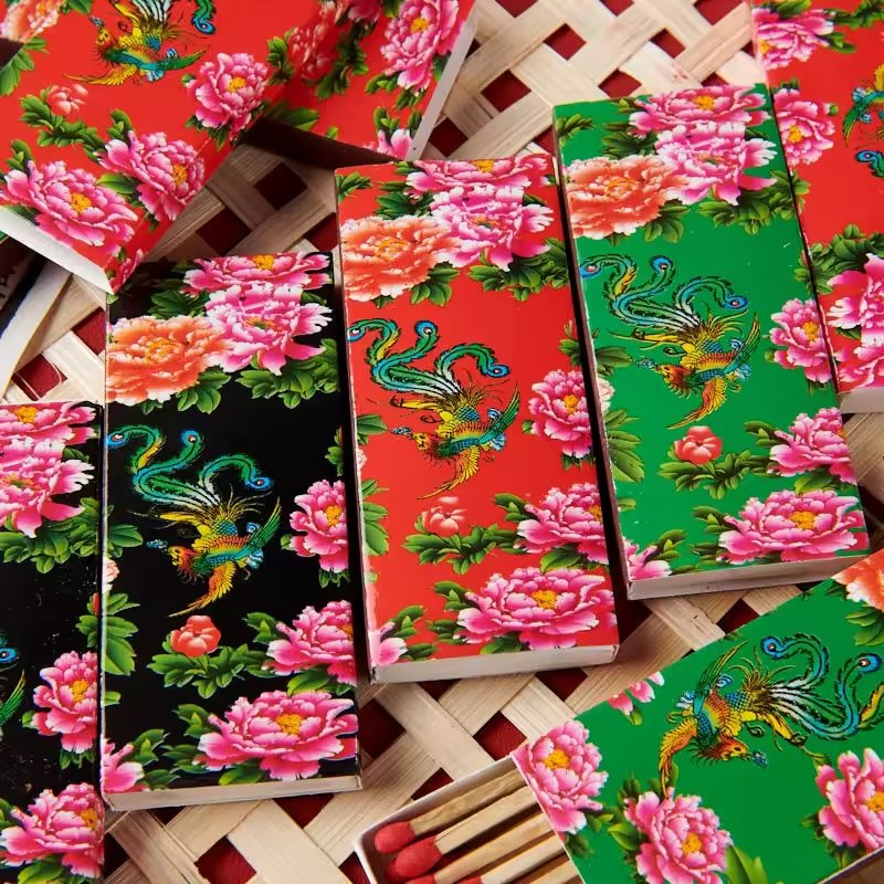 2025 New Christmas Factory Match Box Custom Match Stick Cigar Candle Scented Wooden with Logo Label Safety Hotel Bulk Matches