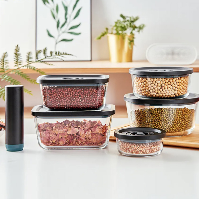Consing OEM/ODM Durable BPA Free Airtight Glass Food Storage Container with Pump Vacuum Glass Container Set