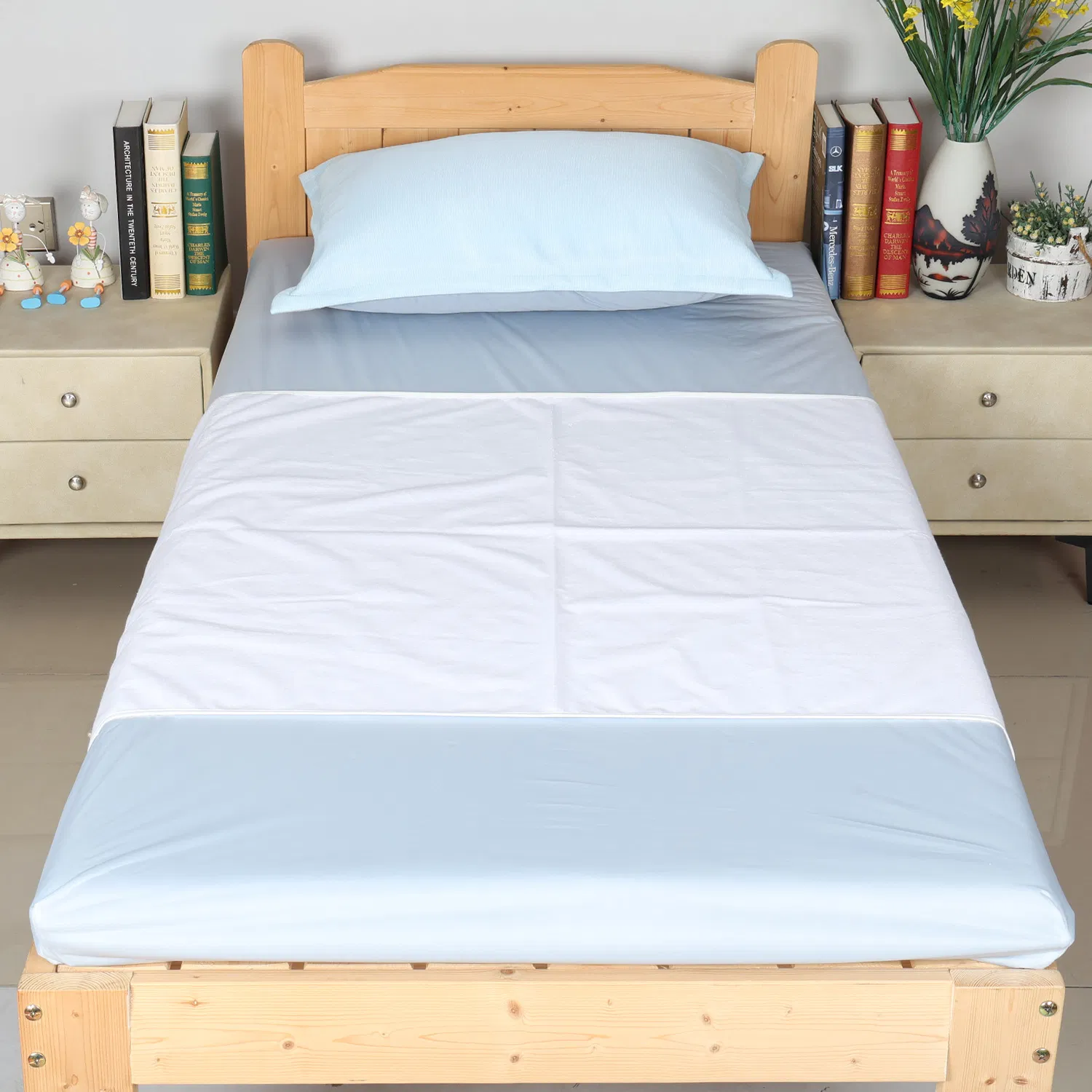 Absorbent Bed Pad with Tuck-in Sides Waterproof Washable Incontinence Reusable Underpad