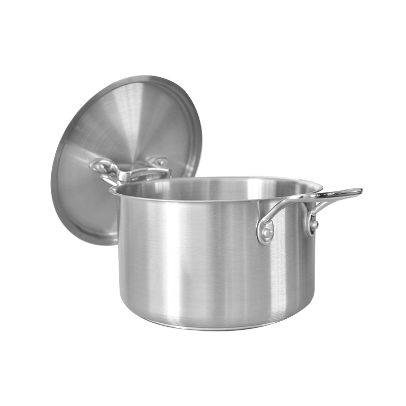 Высокий сотейник из нержавеющей стали с эргономичной ручкой