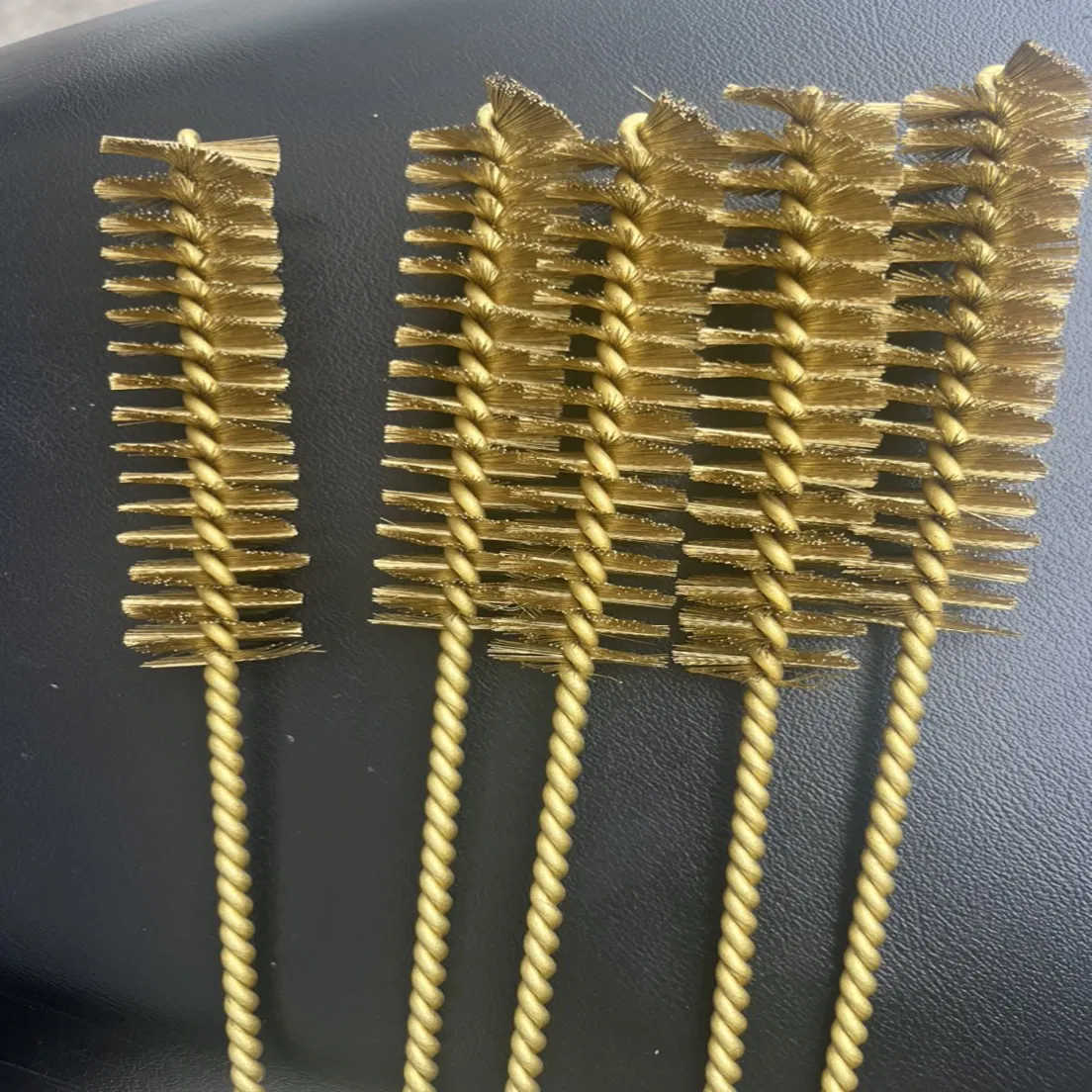 Efficient Polishing and Rust Removal Tool Industrial Polishing All Copper Handle Extended Round Head Brush