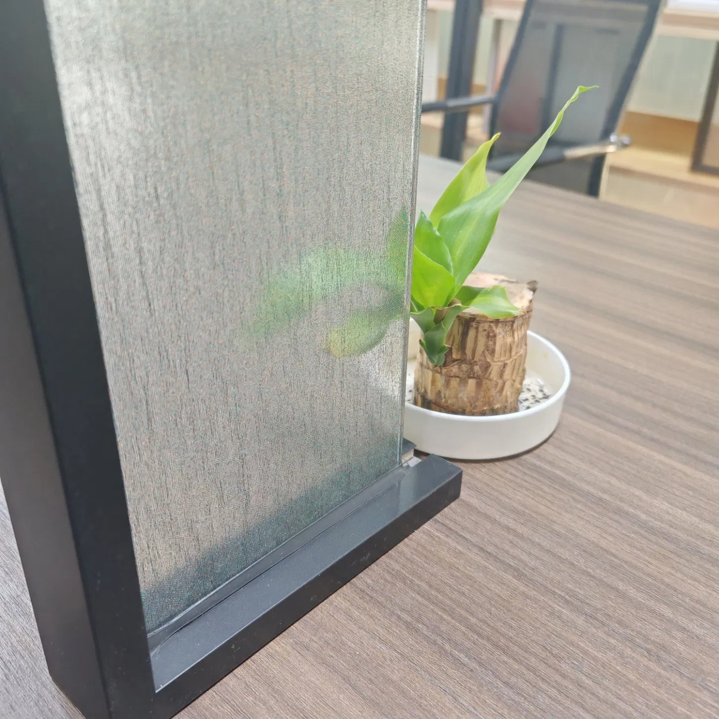 Custom Laminated Glass Solutions for Residential and Commercial Use