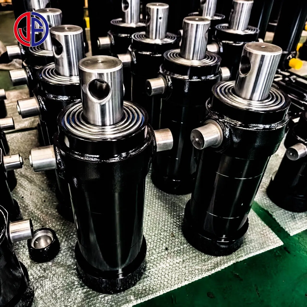 Гидравлический цилиндр 3-5 ступеней для самосвала