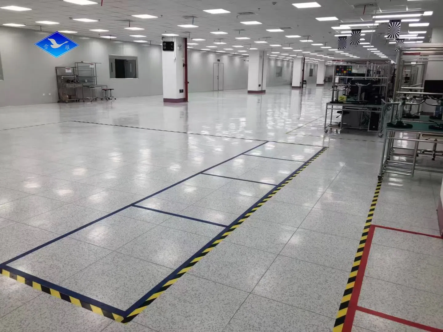 ПВХ антистатический пол Xueyan 600x600 мм