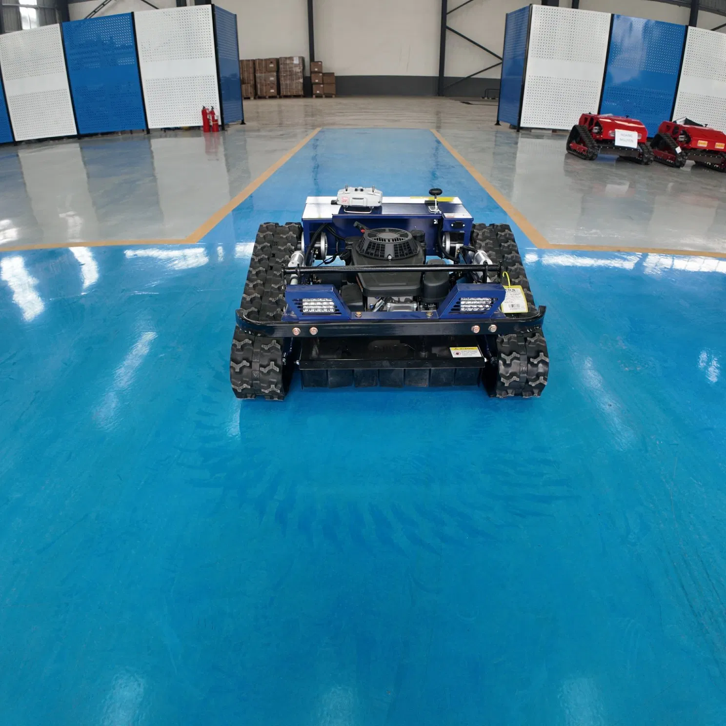 9HP Heavy Vegetation Robotic Remote-Controlled Lawn Mower with 55cm Cutting Swath, Utilizing a Robust 224cc Loncin Engine with Electric Start Ignition.