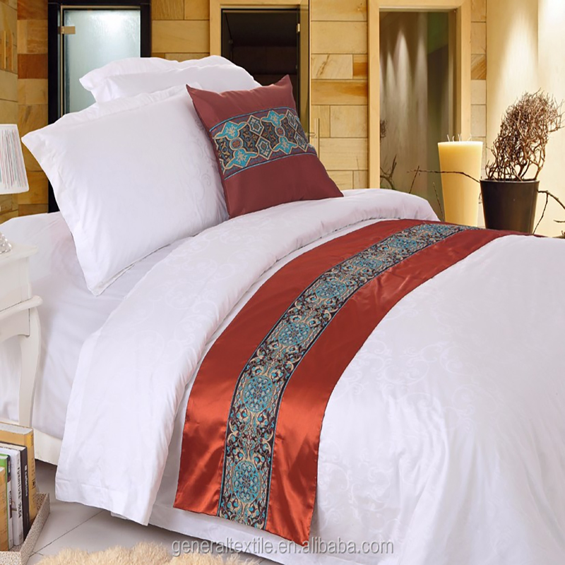 Hotel Wrinkle Free Polyester Custom Size Luxury 5-Star Bed Runner