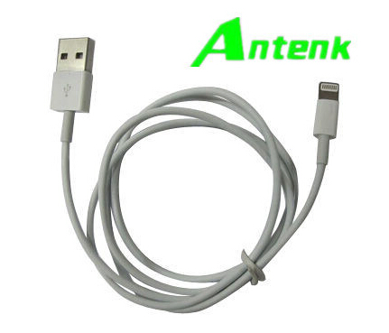Кабель Lightning 8-Pin для зарядки и передачи данных