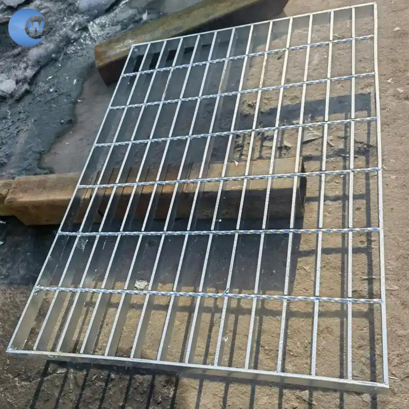Hot Dipped Galvanized Stair Nosing Grating Outdoor Staircase Steel Bar Grating for Trench Cover Drain Grate Floor Grate Manhole Cover Platform Steel Grating