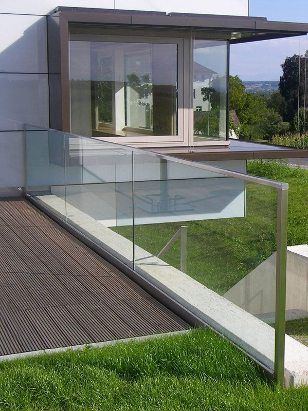 Premium U Channel Railing with Trendy Sleek Design and Superior Finish