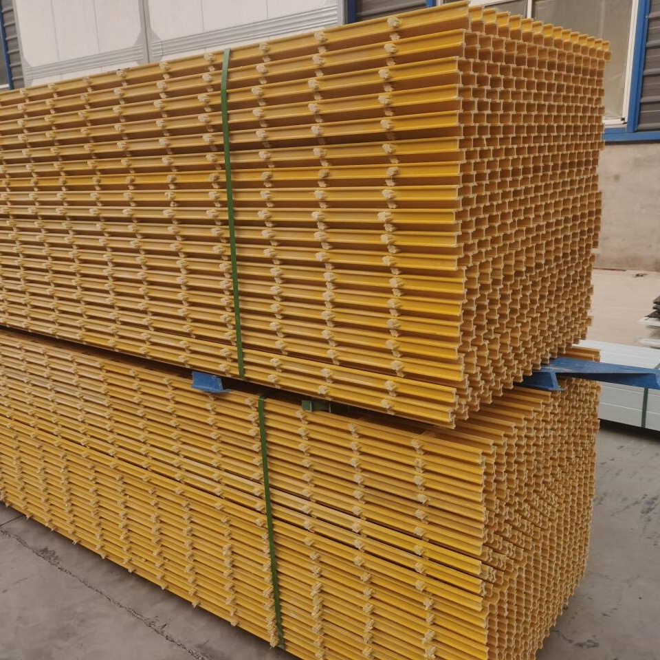 Factory Customized FRP Pultruded Grating GRP Pultrusion Grilles for Floor