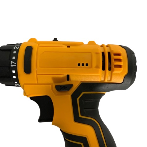 Аккумуляторная дрель-шуруповерт Hyper Tough 21V