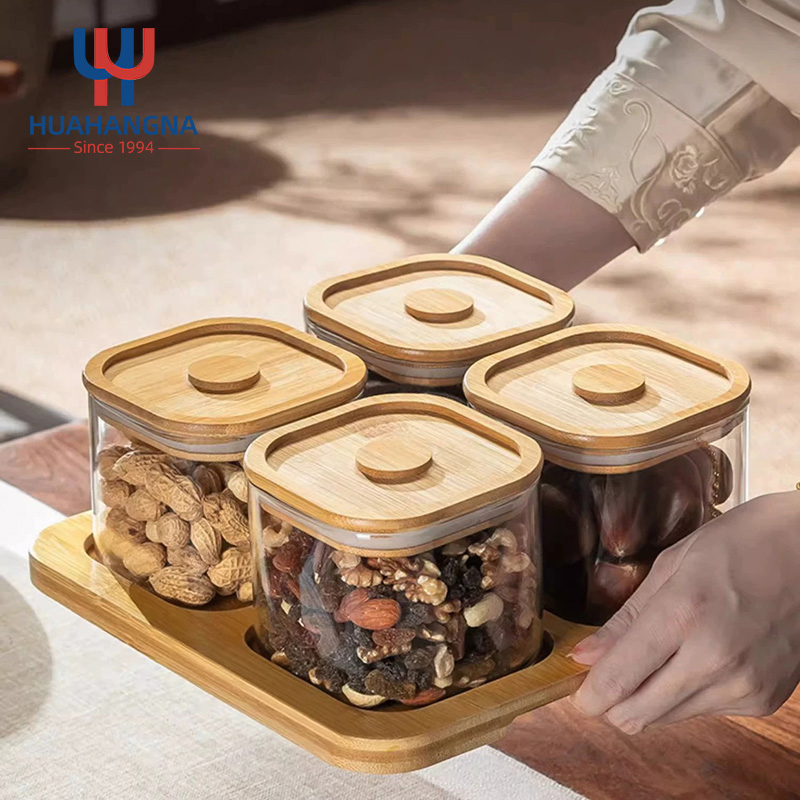 Стеклянные банки для сыпучих продуктов с бамбуковой крышкой
