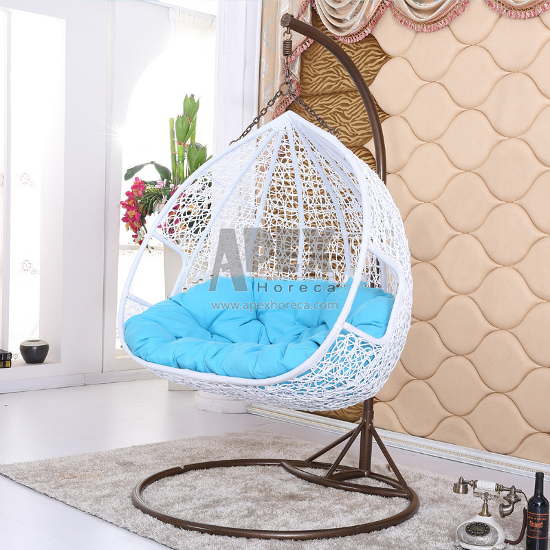 Кресло-качели подвесное двойное ротанг с подставкой патио