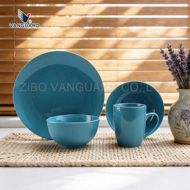 Wholesale Glossy Porcelain Tableware Blue Custom Ceramic Dinnerware Set