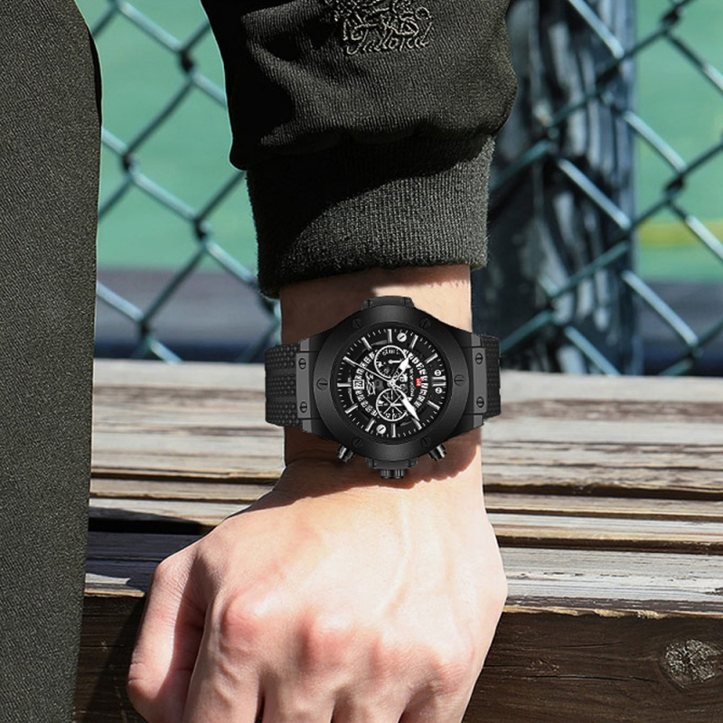 Hollow Skeleton Dial Men's Sports Watch Window Silicone Strap Waterproof Quartz Watch