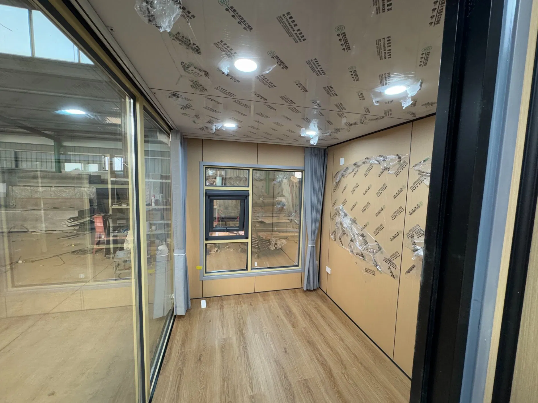 High Quality Modern Modular Fully Assembled Container House Intelligent Apple Activity Cabin Innovative Living Solution