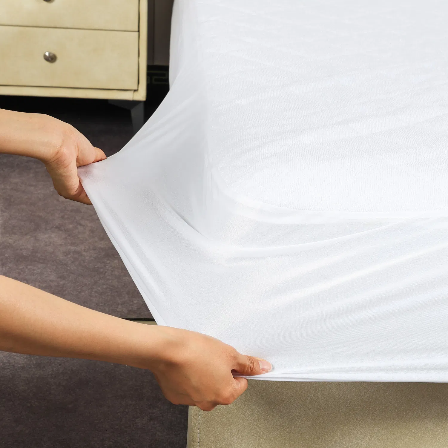 Waterproof Twin Size Quilted Mattress Protector Machine Washable Cotton Mattress Cover for Bed