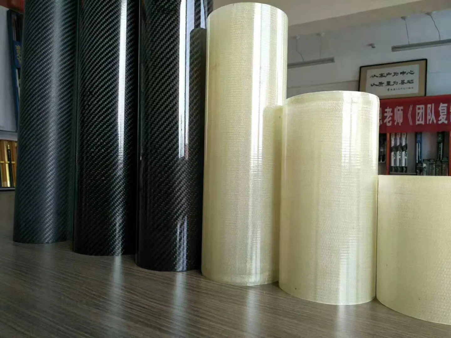 China Factory Wholesale Colorful Hollow Round Fiberglass FRP Tubes Pipes