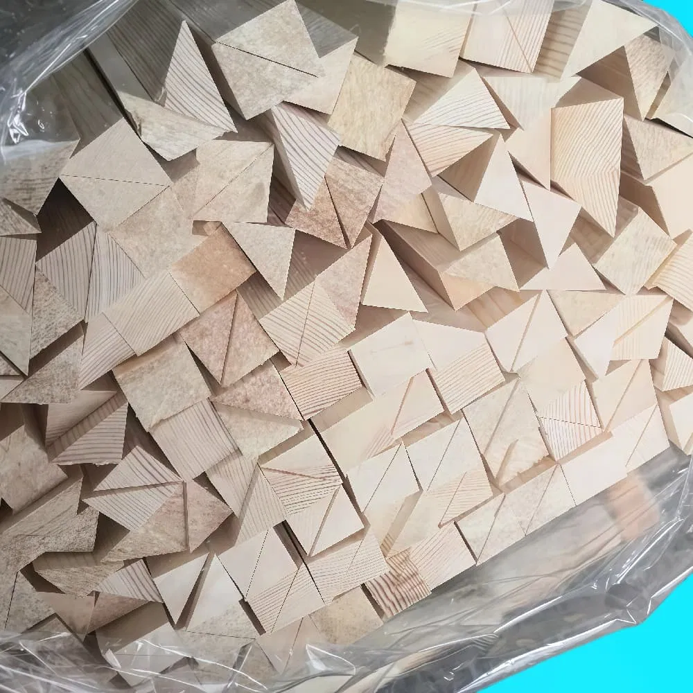 Triangular Chamfer Strips Crafted From Paulownia Wood for Builders