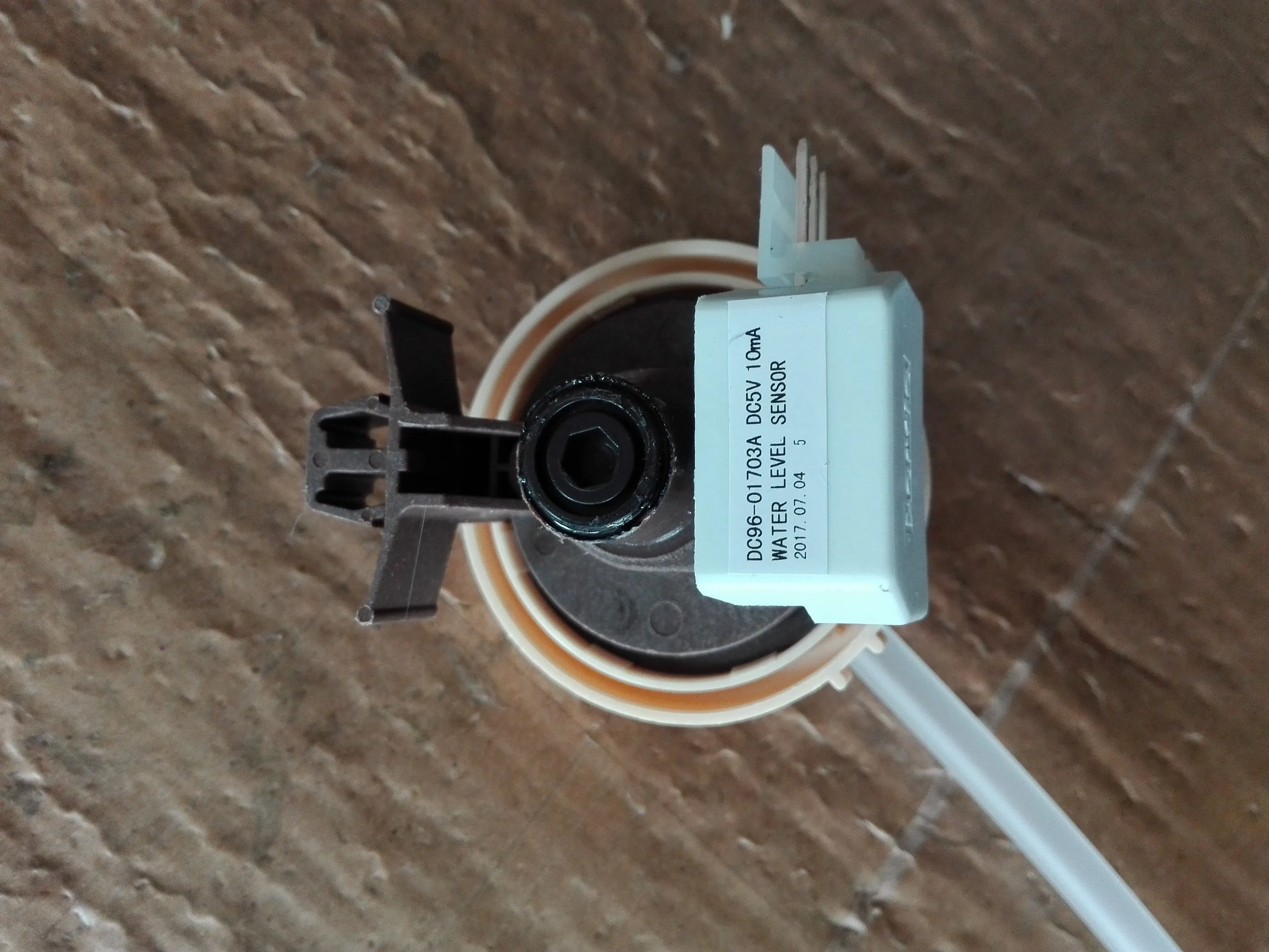 DC96-01703A Samsung Washing Machine Top Loading Water Level Electronic Pressure Sensor