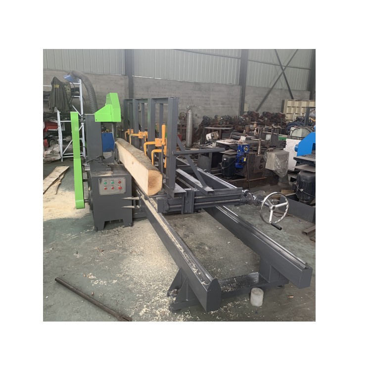 Циркулярный станок со скользящим столом для точной резки