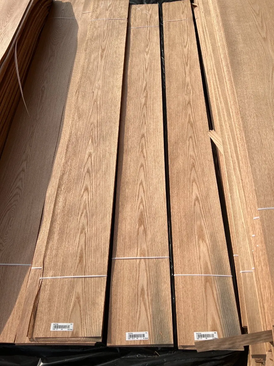 Premium Red Oak Veneer for Luxury Crafting and Furniture