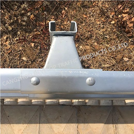 OEM Road Safety W Beam Steel Galvanized Highway Guard Rail Guardrail C Post