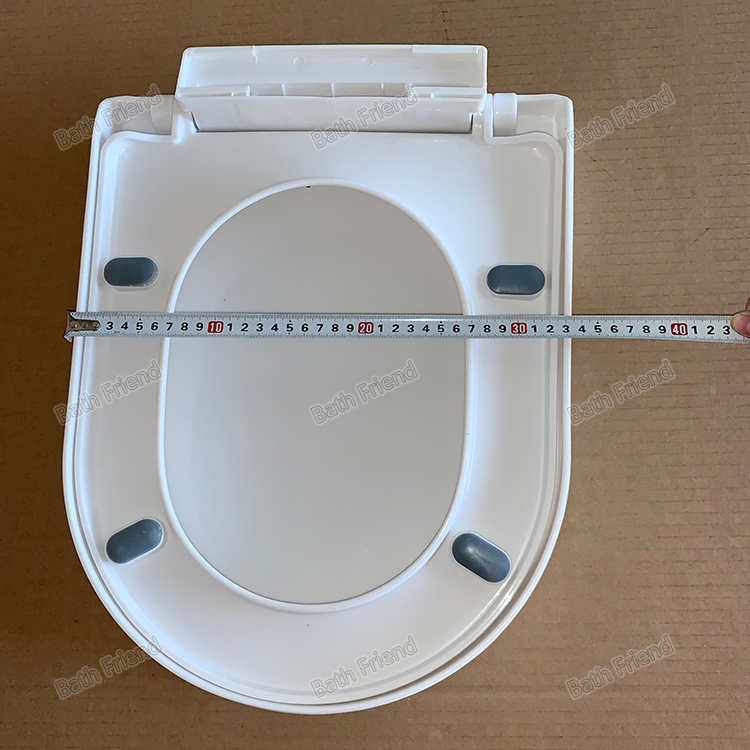 Wholesale Chaozhou Factory Waterproof Plastic PP Toilet Seat Cover Bathroom Wc Lid