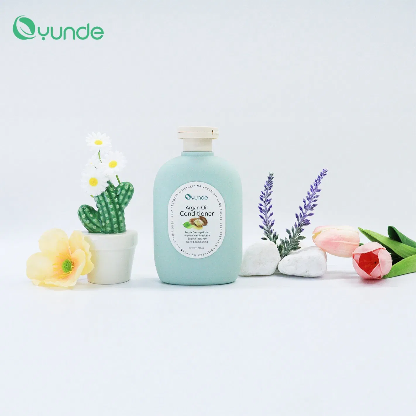 Focus on Repairing Damaged Hair with Glossy and Supple Glycerin Conditioner
