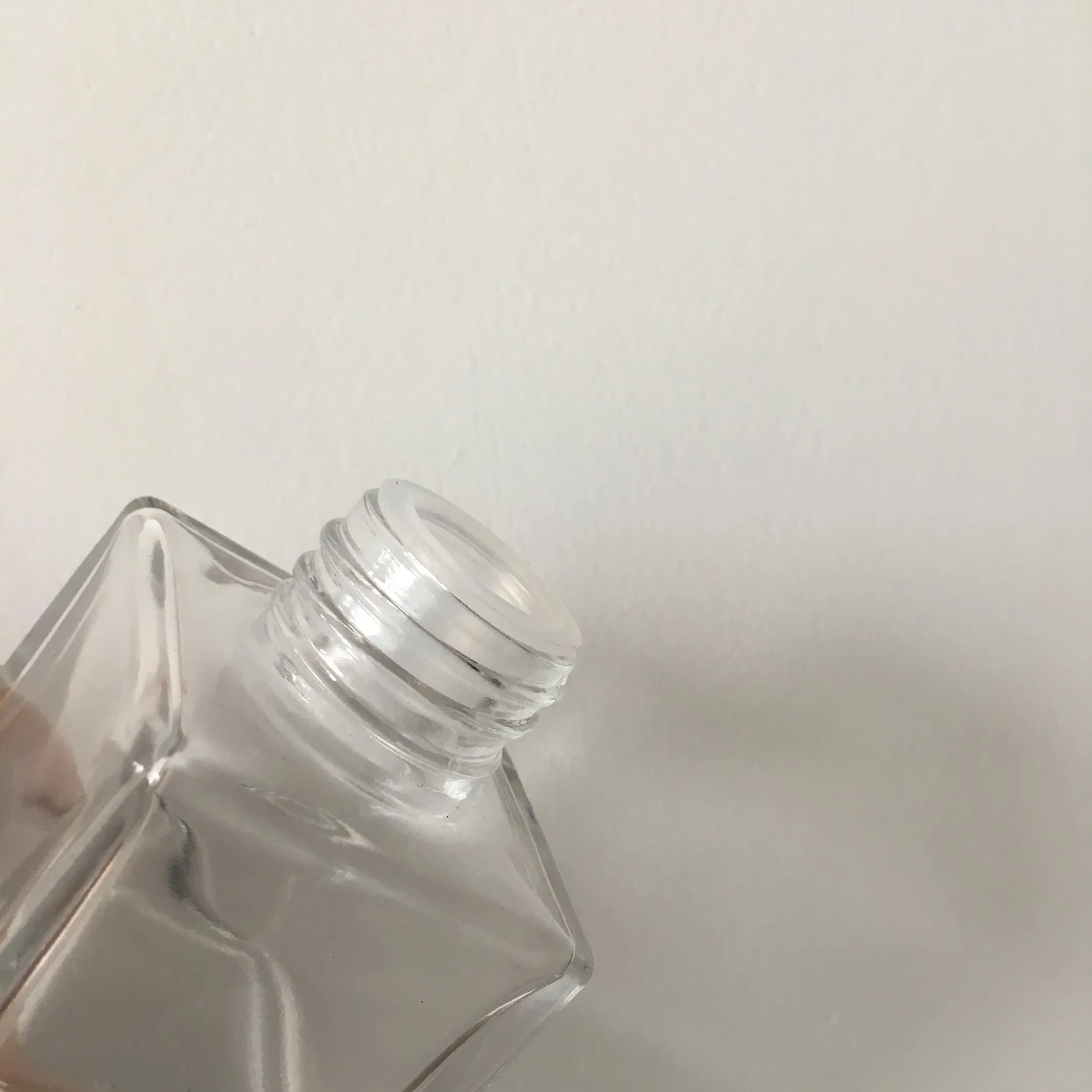 50ml 100ml 200ml Reed Diffuse Glass Bottle with Gold Cap